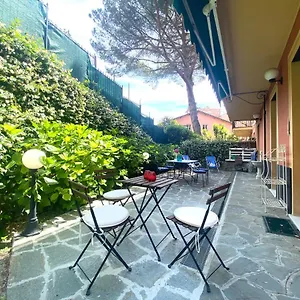 https://casaviva-trilo-with-patio-in-santa-margherita-l.hotelitalianriviera.com